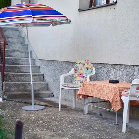 Summer House *